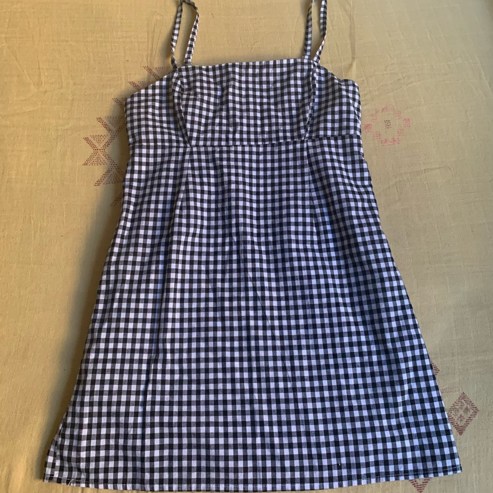 Dress - Picture 2 of 3